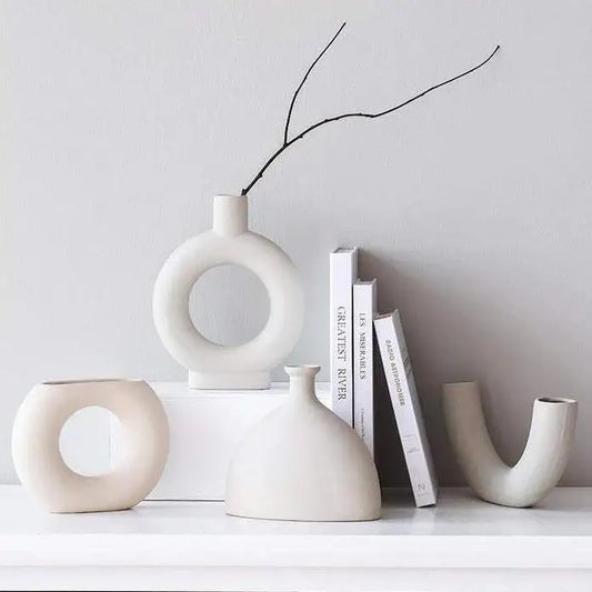The circular minimalist beautiful ceramic unique handmade vase is perfect for your anniversary family day and Christmas
