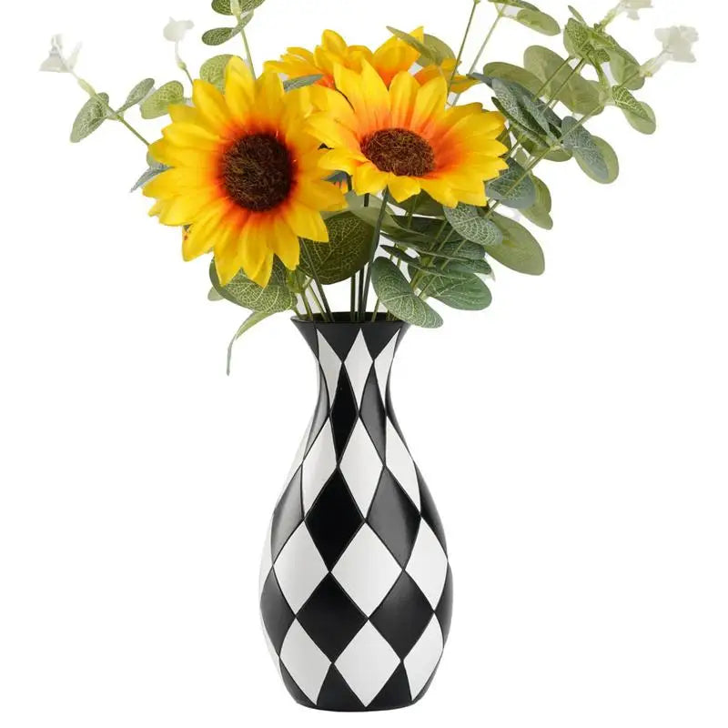 resin Striped Vase Black and White Stripes Flower Vase Unique Black and White Modern Flower Vase Home Furnishing Decoration